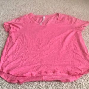 Euc lululemon pink size 8 T-shirt